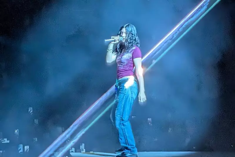 Lorde's Electrifying Birmingham Show: Pop Perfection at Utilita Arena