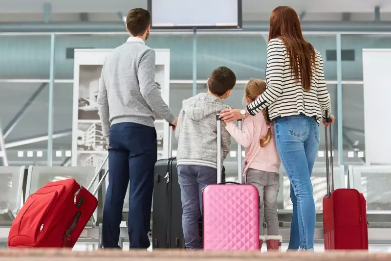 Simplify Your Travels: The Ultimate Cosmetics & Toiletry Bag Guide for Birmingham Commuters