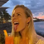 Benefits influencer Emily Cutter asks public to fund her holiday