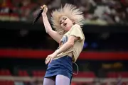 Hayley Williams Adds 2026 UK Tour Dates Due to Overwhelming Demand