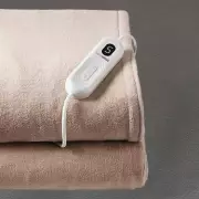 Lakeland Heated Throw Slashed 50% to £30 in Black Friday Deal