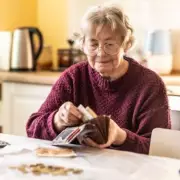 Millions of UK Pensioners Get £10 Christmas Bonus in December