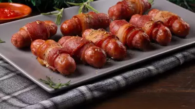 Blind Taste Test Crowns Asda's Pigs in Blankets as UK's Best for Christmas 2023
