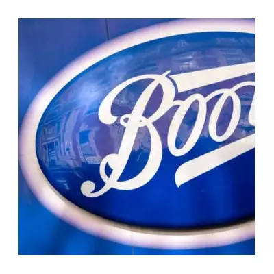Boots Expands 30-Minute Delivery to 500 UK Stores for Christmas Rush