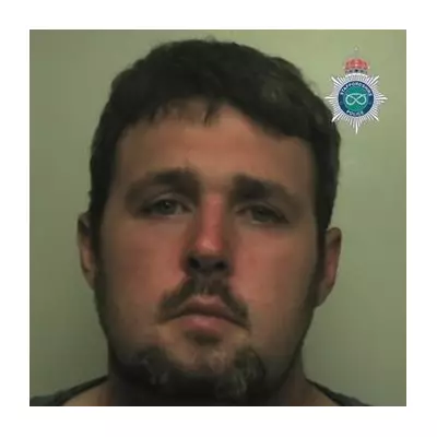 Man Convicted for Illegal Pet Shop in Council House with Neglected Birds and Possums