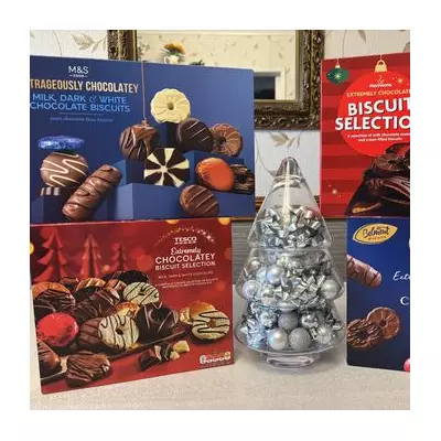 M&S Beats Tesco, Aldi & Morrisons in Festive Biscuit Taste Test