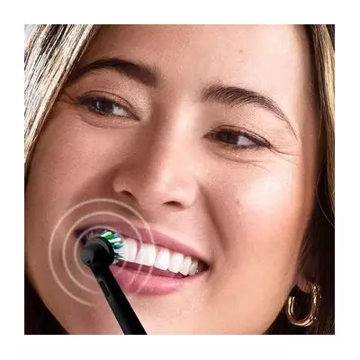 Save £65 on Oral-B iO2 Electric Toothbrush in Boots' Early Boxing Day Sale