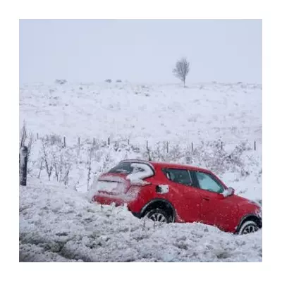 UK Snow Bomb Threatens White Christmas, First Since 2010
