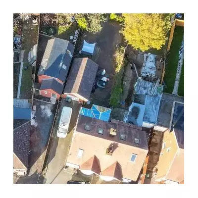 Worcester homeowner ordered to demolish £170k 'back garden house'