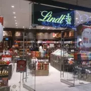 Amazon's £9 Lindt Luxury Selection: Over 5,000 Shoppers Can't Wait for Christmas