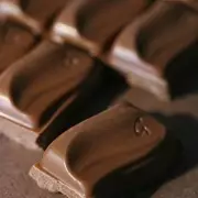 Amazon's £9.99 Galaxy Chocolate Hamper Delivers Smiles Through Letterbox