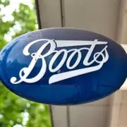 Boots' £20 Skincare Box with 16 Products is a 'Bargain' Christmas Hit