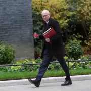 UK Unemployment Rate Climbs to 5.1% as Labour Market Weakens