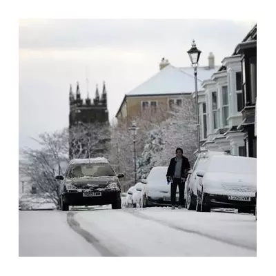 Drivers Risk £60 Fine for Icy Windscreens as Met Office Issues Warnings