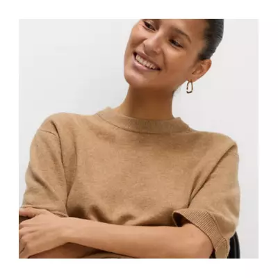 M&S Slash Price of 'Fabulous' Trousers to Just £5.79 in Fast-Selling Deal