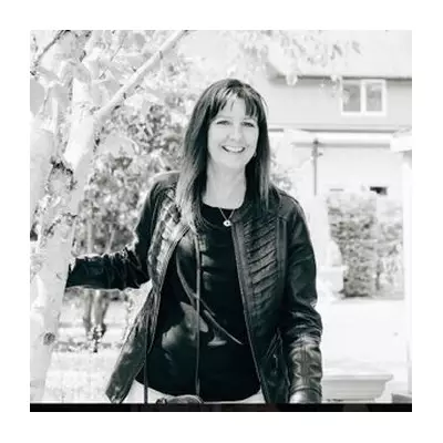 Mum with 'zest for life' killed by van driver fleeing police on golf course