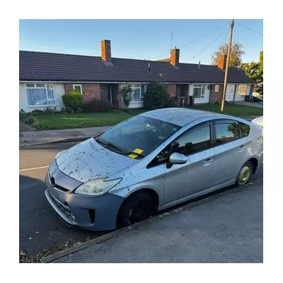 Solihull Lodge residents call public meeting over taxi parking takeover