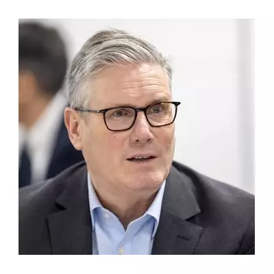 Starmer Poised to Ban Under-16s from Social Media Following Australian Precedent