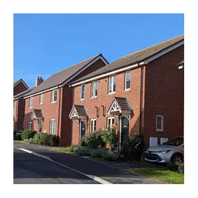 Trapped in 'Unsellable' Home: £700 Monthly Service Charge Nightmare