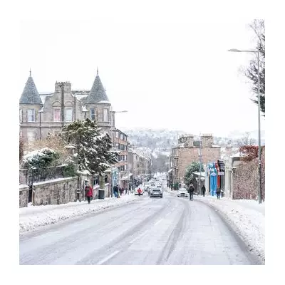 UK Snow Alert: Met Office Issues Yellow Warnings for Weekend Freeze