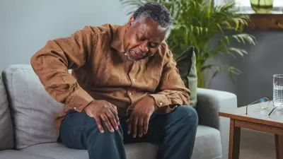 Winter Joint Pain Explained: 4 Expert Tips to Stay Mobile in the Cold