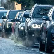 43% of UK Drivers Admit to Phone Use at Wheel, Risk £200 Instant Fines