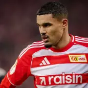 Aston Villa hold major transfer advantage over Leeds for Danilho Doekhi