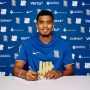 Birmingham City Sign Colombian Midfielder Jhon Solis from Girona