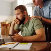 Labour's £1bn Crisis Fund: Councils Must Give Cash, Not Vouchers, for Emergencies