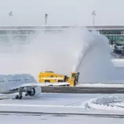 Major European Airports Shut by Ice: Flights Grounded in Budapest, Vienna, Bratislava