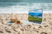 Metz's Battery-Powered Smart TV Redefines Portable Entertainment