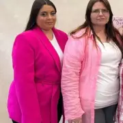 Mum and daughter shed 10 stone after poster inspires life change