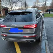 Police Shame Parents Over 'Risk to Life' Parking on School Zigzags