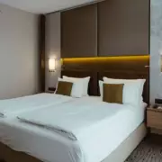 Revo Hospitality: Major 250-Hotel Chain Enters Administration