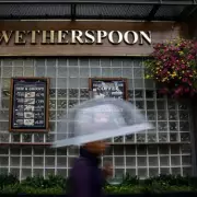 Wetherspoons' New Jacket Potatoes Slammed as 'Horrible' by UK Pub-Goers