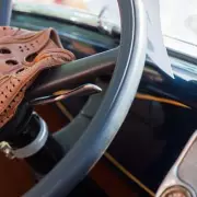 Winter Gloves Could Land UK Drivers a £1,000 Fine and Penalty Points