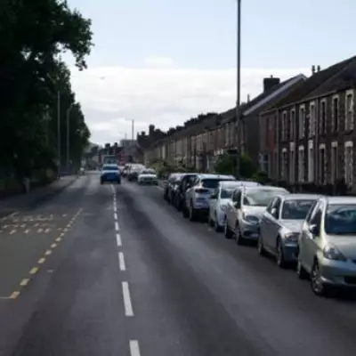 Labour's 2p Per Mile EV Plan Targets Households Without Driveways