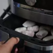 Air Fryer Safety Alert After Fatal Fire Claims Two Lives in Lincolnshire