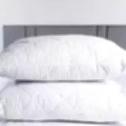 Amazon's £7 Pillows Hailed as 'Sleeping on a Cloud' in Rave Reviews