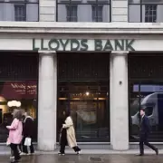 Lloyds Bank Ends In-Branch Account Opening, Pushes Customers Online