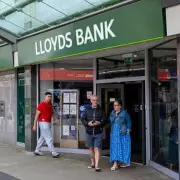 Lloyds Bank Warns of Softening Business Confidence After Surveying 1,200 UK Firms