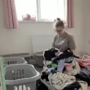 Universal Credit Deduction of £600 Leaves Young Mum in Debt Due to Employer Error