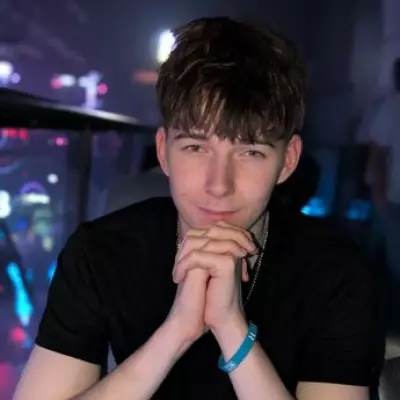 Family Pays Tribute to 20-Year-Old Who 'Lit Up Every Room' After Gwynedd Crash