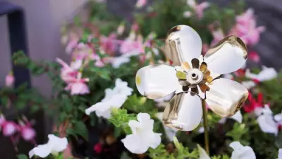 Oxfordshire Family Honors Mother with Sobell House Hospice's Forever Flowers Appeal