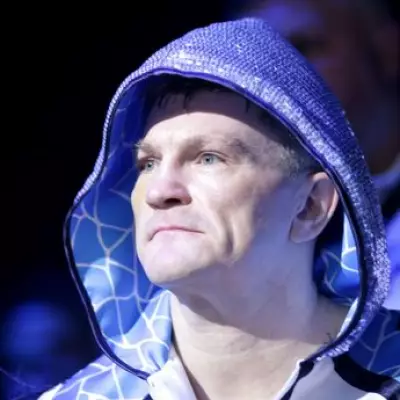 Ricky Hatton's Daughters Sleep in His Clothes, Inquest Hears