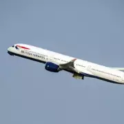 Over 800 Flights Cancelled or Delayed as Airlines Reroute Amid Gulf Conflict