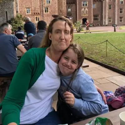 Brave Birmingham Girl, 10, Runs 8.5 Miles in Mum's Memory After Cancer Loss