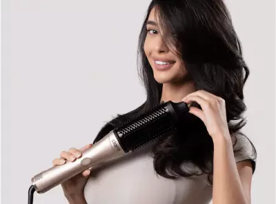 Clara Air-Glow Styling Brush Review: Salon Volume with Less Effort