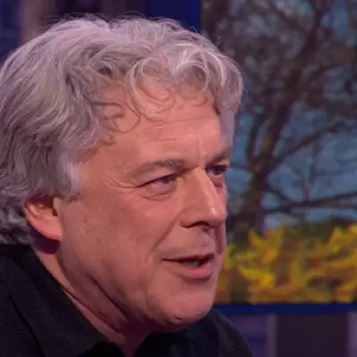 Comedian Alan Davies Declared Cancer-Free After Bladder Surgery