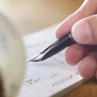 HMRC Sends £800 Cheques to 178,000 UK Households Awaiting Cash-In